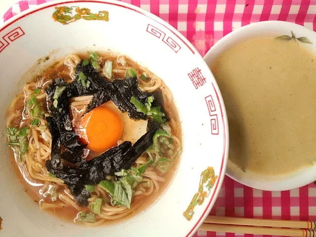 クタクタののり卵ラーメンと野菜スープ|ハルさん