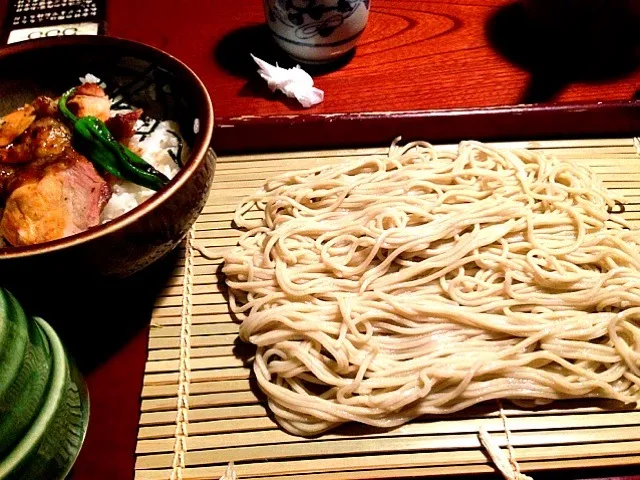 Snapdishの料理写真:せいろと鶏丼|shigさん