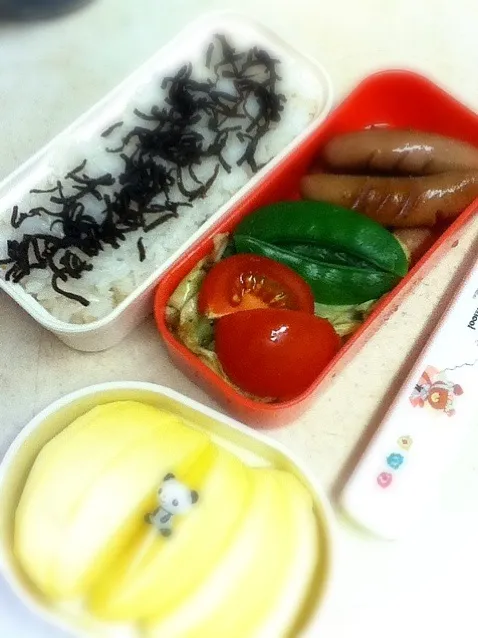 今日のJK弁当。やる気なし（笑）せめてものこんぶ土居^ ^|hoppycowさん