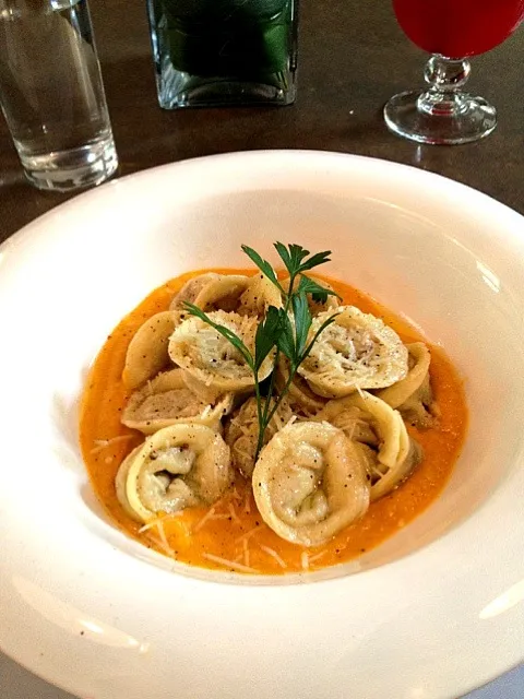 Snapdishの料理写真:Mushroom tortellini, pumpkin, Parmigiano|ryosuke annoさん