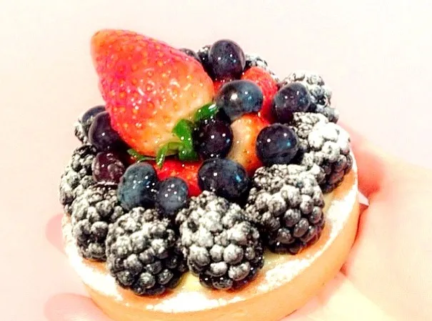 Gorgeous strawberry🍓 and blueberry cookies✨|keikovsangelさん