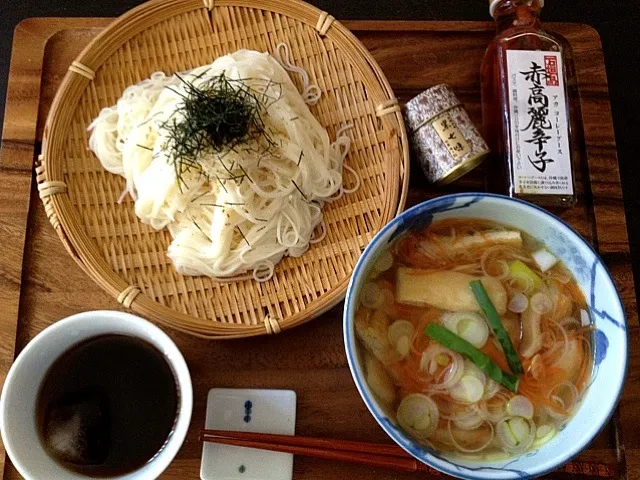 冷たい素麺は温かい汁と一緒に♪|まんどしゃさん