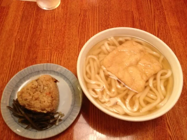 風邪気味なので、ネギかけ放題の店で、ネギをた〜〜くさん、いただく。あとでチョコモナカも。|かだらにたさん