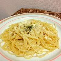 Snapdishの料理写真:オリーブオイルとチーズの手抜きパスタ|ユウキさん