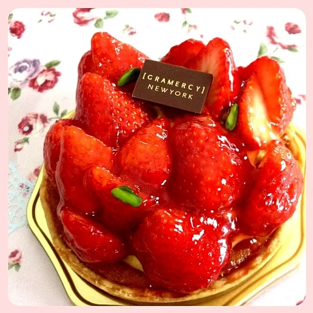 GRAMERCY NEW YORKの苺タルト(*´꒳`*)♡ (strawberry tart)|まるちゃんさん