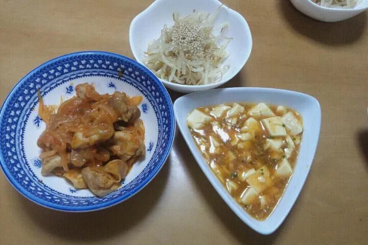 鶏肉のトマト煮、麻婆豆腐、もやしのナムル|otamaさん