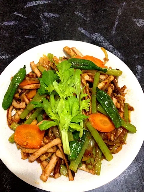 Korean stir-fried squid with celery|lisnianaさん