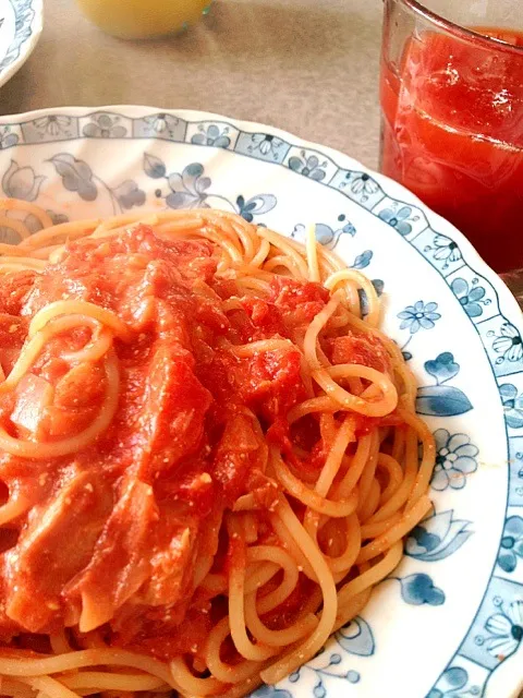 Snapdishの料理写真:ツナクリームトマトパスタ|ナオさん