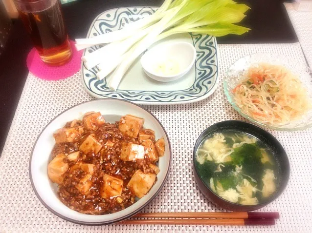 麻婆丼・玉子スープ・春雨サラダ|ひむさん