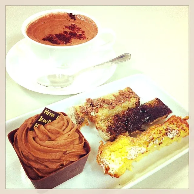 Snapdishの料理写真:JPH Tartine chocolat Gourmandise＋Chocolat Chaud(The fume)|cakeさん