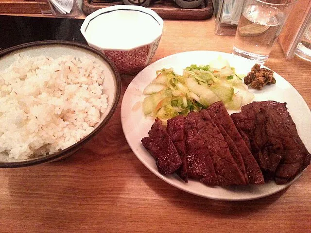 牛タン炭火焼き定食|フッチーさん