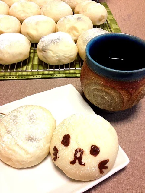 ホシノ白パン 黒豆入りとチョコ入り♪|みどりさん