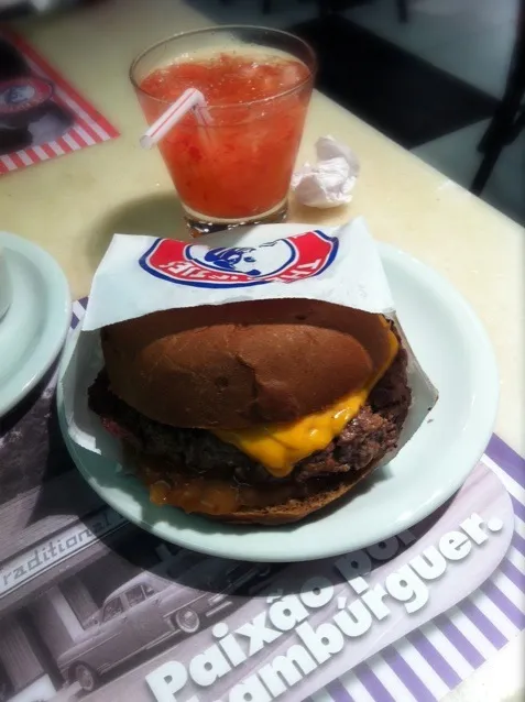 Snapdishの料理写真:London Burger|A T Sさん