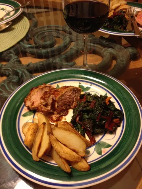 BBQ Pork Tenderloin with Swiss Chard and Baked Fries|LK Maoさん