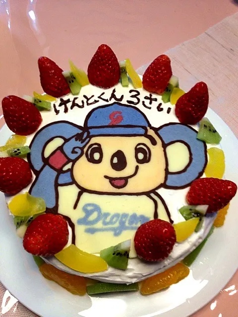 Snapdishの料理写真:お誕生日ケーキ|Chihoさん