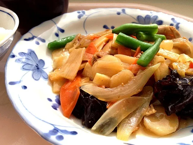 今日の社食は豆腐の五目炒め。420円。|ルーア・ブランカさん