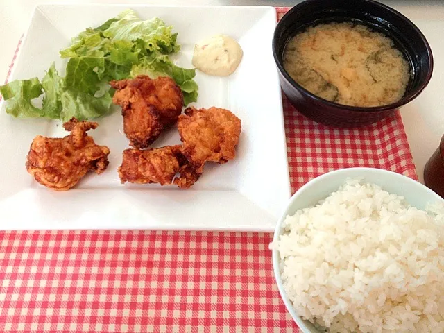 Snapdishの料理写真:唐揚げ定食 at 学食|あぼちさん