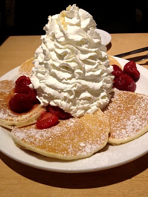 Snapdishの料理写真:Eggs’n Thingsのパンケーキ|こゆきさん