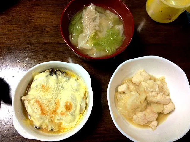 ささみとかぶのバター醤油炒め   牡蠣とチーズのパン粉焼    手作りワンタンスープ|miduさん