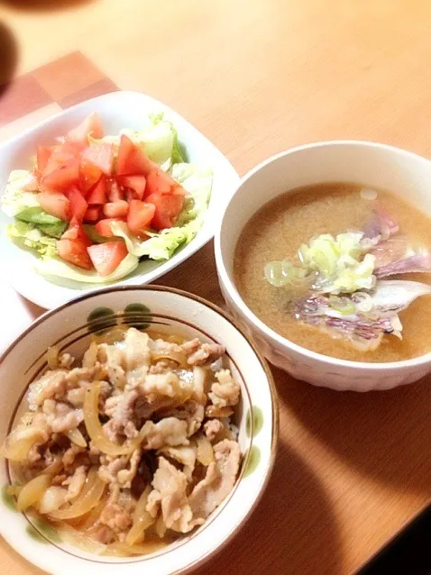 スタミナ丼🐷とアラ汁🐟|しこめちゃんさん