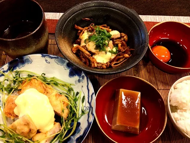 Snapdishの料理写真:レンコンのエビ詰めマヨソース、鶏胸肉のチーズソテー、胡麻豆腐、卵黄だし醤油漬け|masakoさん