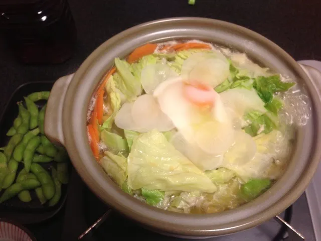 Snapdishの料理写真:野菜たっぷりヘルシー豆腐鍋と枝豆（＾ω＾）|サソリさん