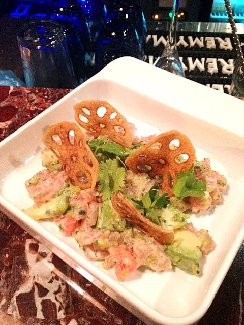 Snapdishの料理写真:Tuna, avocado, grapefruit tartar with wasabi|ryosuke annoさん