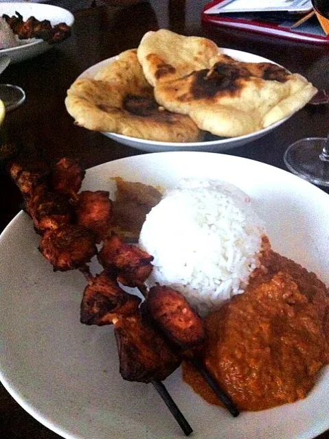 Chicken tikka masala and homemade naan|cooking...さん