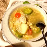 Caldo de pollo|Erick Montielさん