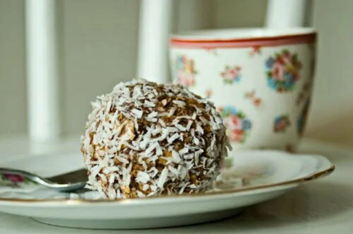 coconut ball|deliciousさん