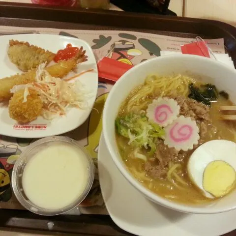 original beef ramen, fried mandoo, choc pudding|latigy marpashaさん