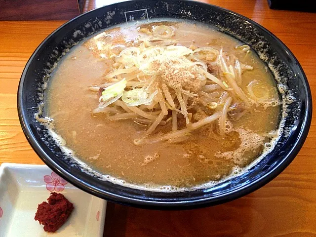 Snapdishの料理写真:味噌ラーメン|ナナイロユアさん