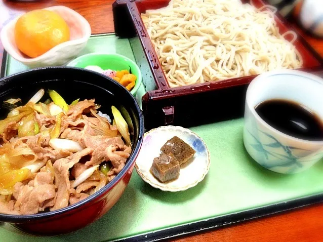 Snapdishの料理写真:鴨葱丼＆せいろセット|しおりさん