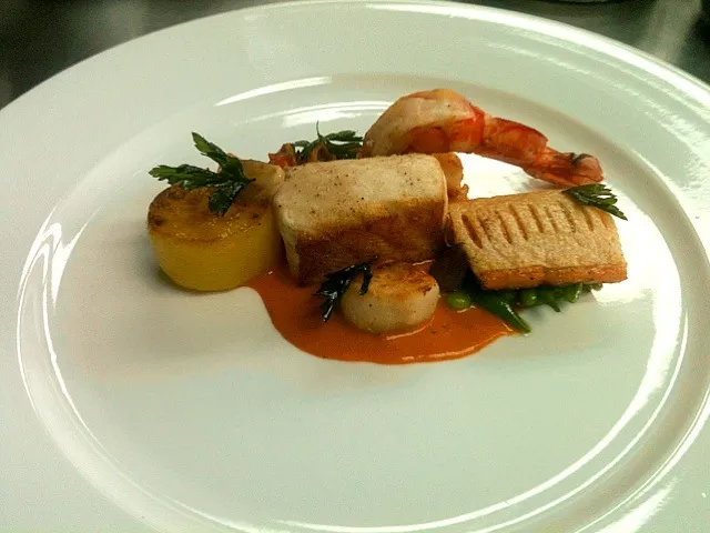 Salmon, Cod and shrimp with potato fondue in bouillabaisse sauce|Carlo Licher M. Reyesさん