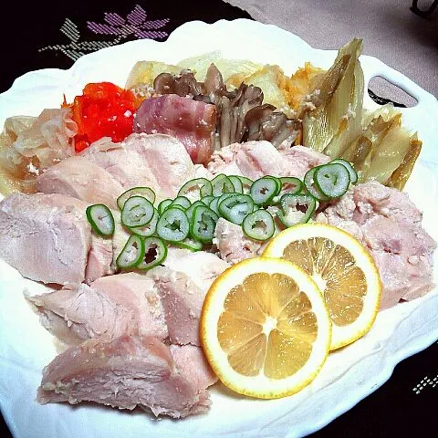 Snapdishの料理写真:鶏むね肉と野菜の塩麹蒸し|reico.tさん