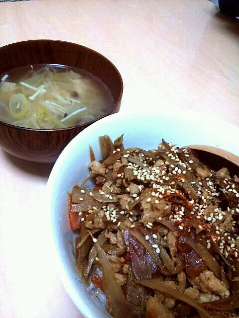 鶏ミンチごぼう(丼)|もなさん