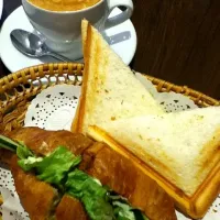 Snapdishの料理写真:NAGAHAMA COFFEE ランチ|モモさん