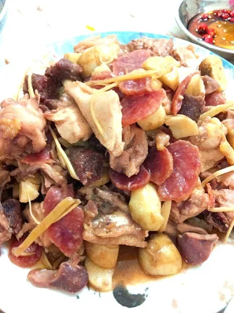 Steam arrowhead with chicken & preserved sausage ( CNY ) dish|laumeikuanさん