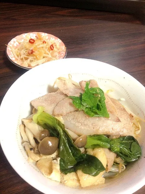 自家製青梗菜のあんかけ。豚トロ丼。|苺華さん