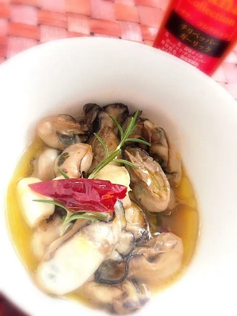 Snapdishの料理写真:Rirunon's Oil pickled oysters🐚りるのんさんの牡蠣のオイル漬け|🌈Ami🍻さん