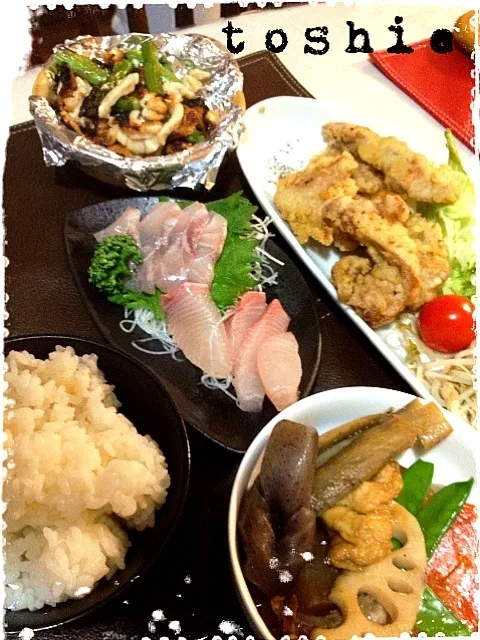 Snapdishの料理写真:今日のばんご飯(^-^)豚肉の天麩羅 煮物 刺身 アスパラと鶏皮パリパリ焼き💓|としえさん