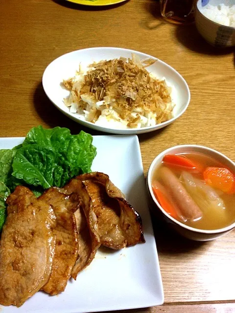 豚肉の生姜焼き、ポトフ、山芋|まいにょん♡さん