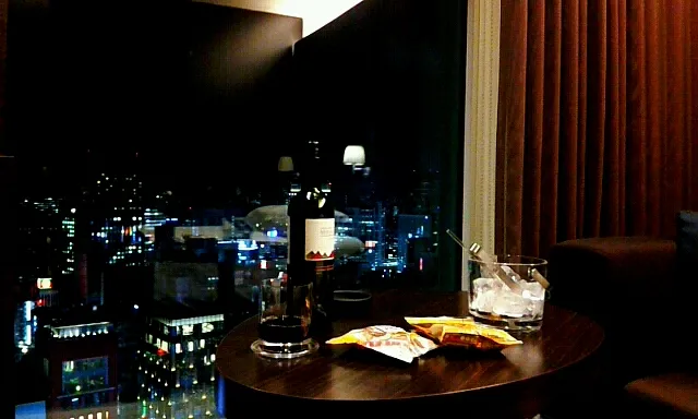 やめときゃいいのに部屋飲み♡|直樹さん