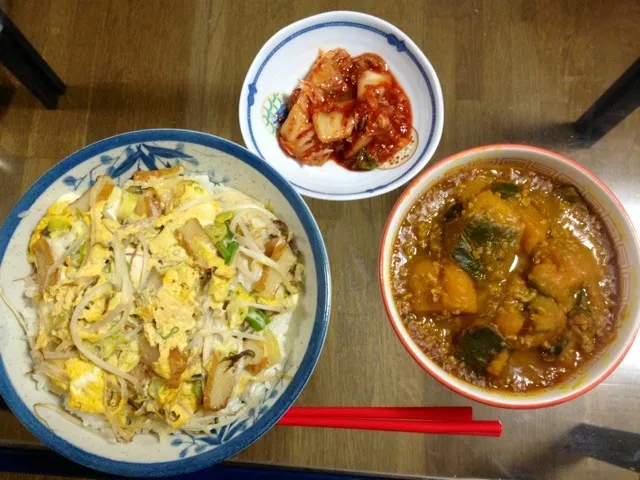 Snapdishの料理写真:冷蔵庫の残り物丼、かぼちゃのそぼろあん煮、キムチ|まゆめろさん