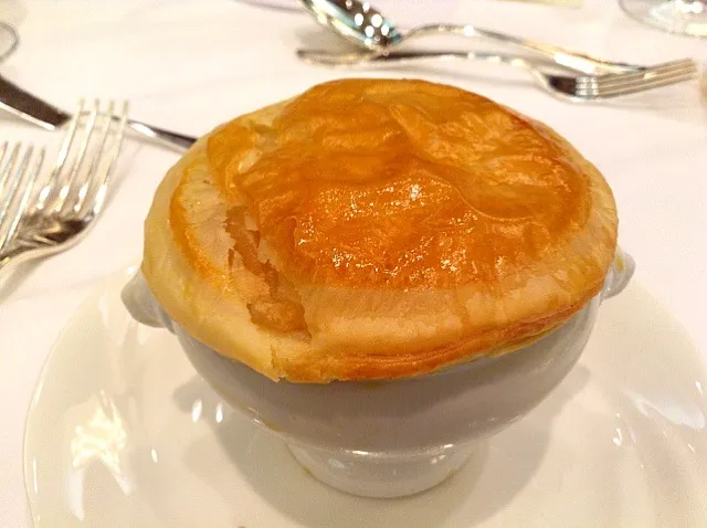 Bisque de Langouste au Cognac en croute|岩﨑 正勝さん