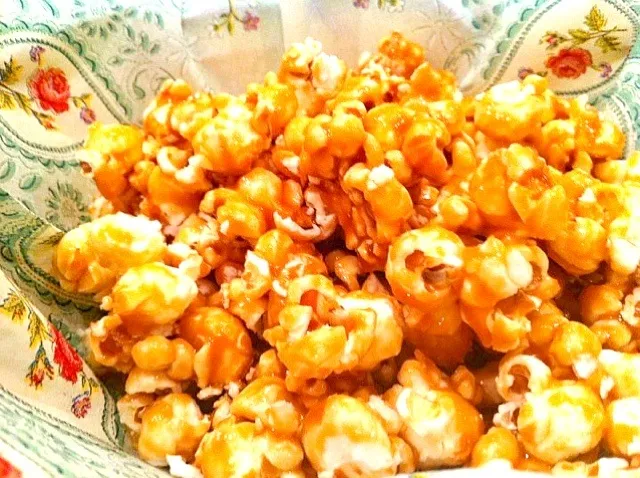 Caramel Popcorn|yekti retnoさん