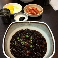 Snapdishの料理写真:韓国 ジャージャー麺|yukiさん