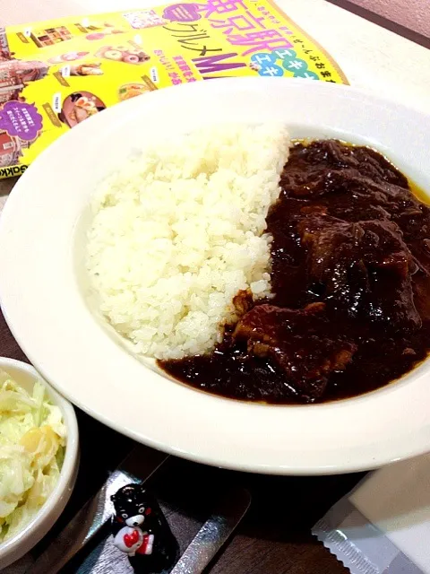 出張中。東京駅構内、カフェの国産黒豚カレー！|大阪カレー部長さん