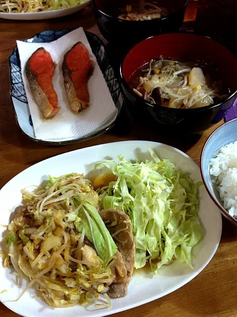 生姜焼き、焼き鮭、昨日のスープ(^O^)／|すかラインさん