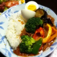 Snapdishの料理写真:キーマカレー野菜てんこもり|まりさん